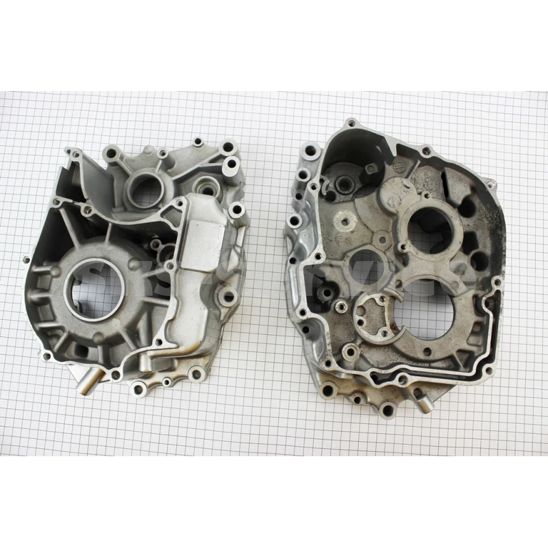 Фото 4 - УЦІНКА ZS250-4B/Honda - CBT250 Картер двигуна лівий + правий к-кт (невеликий наліт)