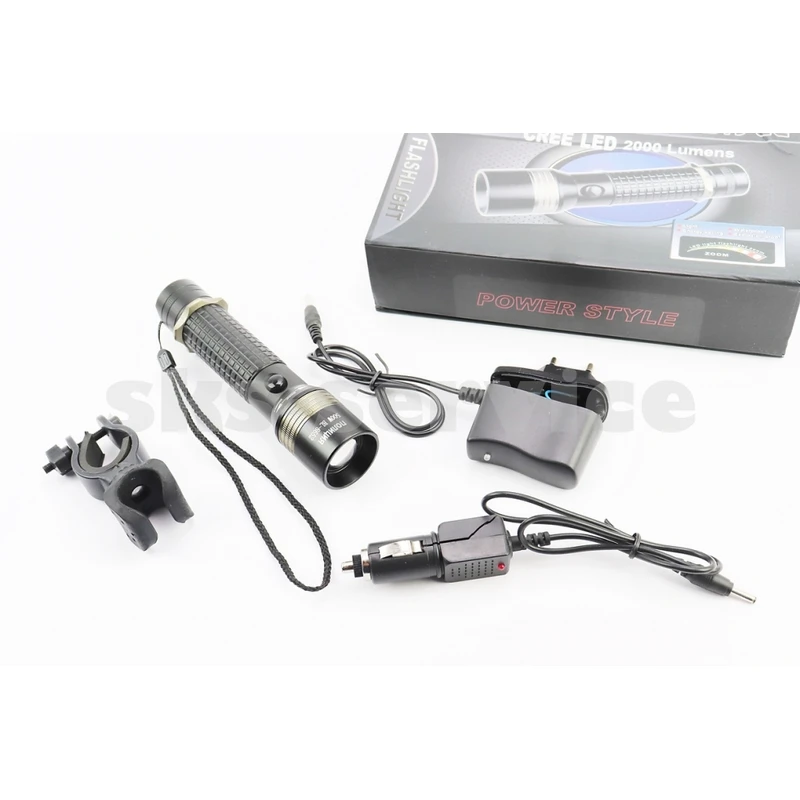 УЦІНКА Ліхтар передній 1 діод 2000 lumen алюмінієвий, Li-ion 3.7V 3200mAh з зарядками авто/220V, вологозахисний, чорний BL-8652 (ушкоджена зарядка)